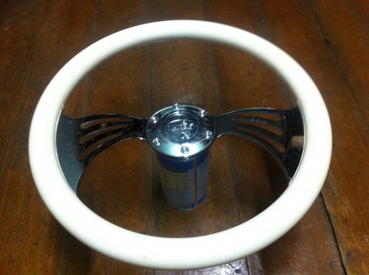 พวงมาลัยแต่ง จากญี่ปุ่น