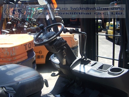 ขายรถ โฟล์คลิฟท์ TOYOTA รุ่น 8-FG18