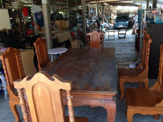 โต๊ะไม้สัก  ขาสิงห์ 1 ม. x 2 ม.  พร้อมเก้าอี้ 6 ตัว