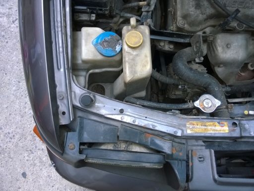 Nissan NV Queen cab1.6MTมือเดียว วิ่งน้อย เบาะญี่ปุ่น แอร์หน้าหลัง พวงมาลัยเพาเว่อร์