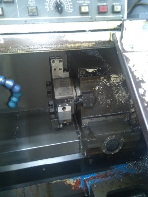 เครื่องกลึง CNC ยี่ห้อ MIYANO Turret chuck 6" Control Fanuc21i