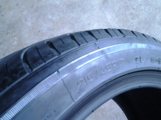 ยาง 215/45/17 ปี 12 ยาง 215/45/17 ปี 12