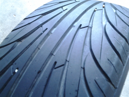 ยาง 215/45/17 ปี 12 ยาง 215/45/17 ปี 12