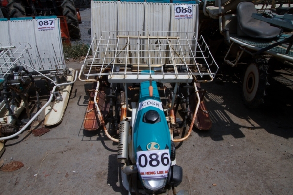 AUC Code 086 รถดำนา KUBOTA SPW-48C Plus ราคา เริ่มต้นการประมูล 30,000 บาท