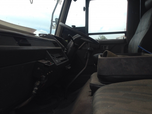 ขายรถบรรทุกMitsubishi ช่วงยาว 7เมตรกว่าเครื่อง 6D14 สนใจติดต่อ 0968858213