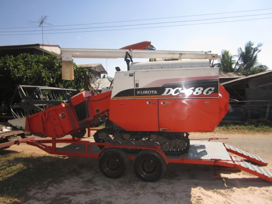 ขายรถเกี่ยวข้าว