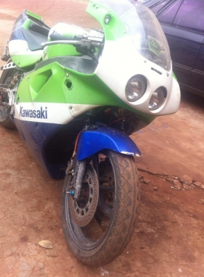 ขายซาก kawasaki zxr400 ถูกๆ ขายซาก kawasaki zxr400 ถูกๆ