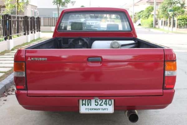 ขายรถสวย มีเล่มแต่เจ้าของตายเอาไปใช้แบบไม่ต้องโอนครับ