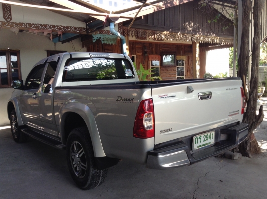 Isuzu dmax hilander 3.0 vgs turbo cab Isuzu dmax hilander 3.0 vgs turbo cab