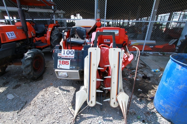 AUC Code 100 รถเกี่ยวนวดข้าว Yanmar CA11 ราคา เริ่มต้นการประมูล 40,000 บาท