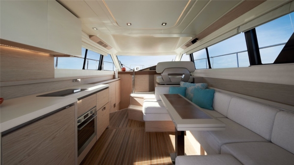 เรือ Monte Carlo 4 สนใจติดต่อ 090-2681-669