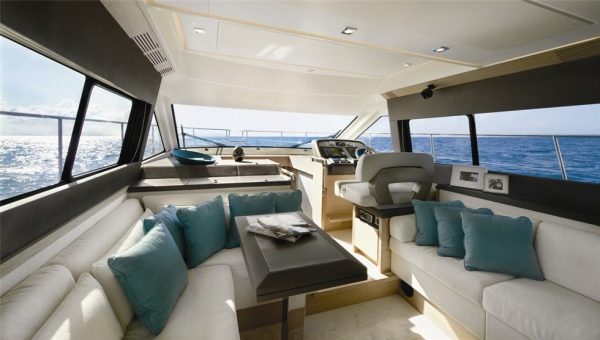 เรือ Monte Carlo 5 สนใจติดต่อ 090-2681-669