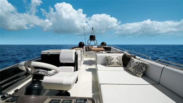 เรือ Monte Carlo 5 สนใจติดต่อ 090-2681-669