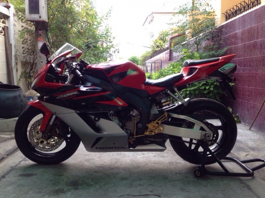 CBR 1000 ปี05 สเปค ยุโรปแท้ๆ อินวอย+สพม ลายละเอียดด้านในคับ CBR 1000 ปี05 สเปค ยุโรปแท้ๆ อินวอย+สพม ลายละเอียดด้านในคับ