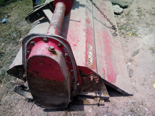 ส่งวันศุกร์ที่6/6/57ไปพร้อมเทนเลอ์รถเกี่ยวคุณหมอทวัส ครับ กันทราลักษณ์  ศรีสะเกษจอบหมุน1.6พร้อมใช้ครับ