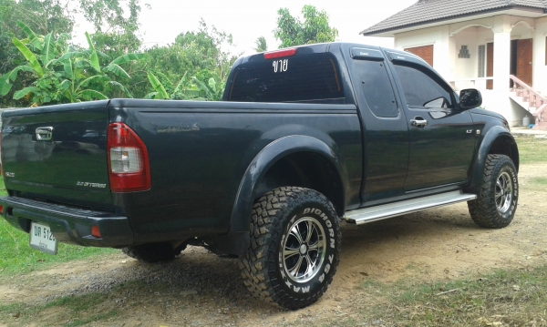 D-max Rodeo โฟร์วิน ตัวท็อป 3,000 เทอร์โบ