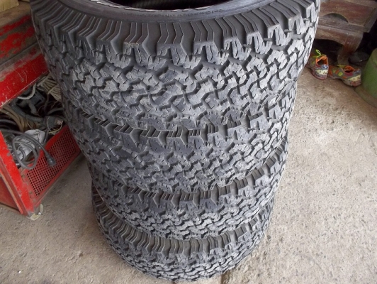 ขาย  31x10.5x15  BF ALL ปี10  ดอกสวยไม่บั้ง ไม่ปะ  4เส้น