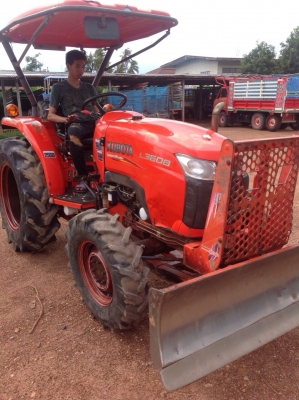 แทรกเตอร์คูโบต้า L3608 สภาพดีเยี่ยม เดิมๆทั้งคัน ขายพร้อม ใบดันหน้าและผานหลัง