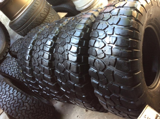 ขายยาง BF MUD KM2 315-75-16 ดอกหนา 1ชุดครับ ถูกๆ ขายยาง BF MUD KM2 315-75-16 ดอกหนา 1ชุดครับ ถูกๆ
