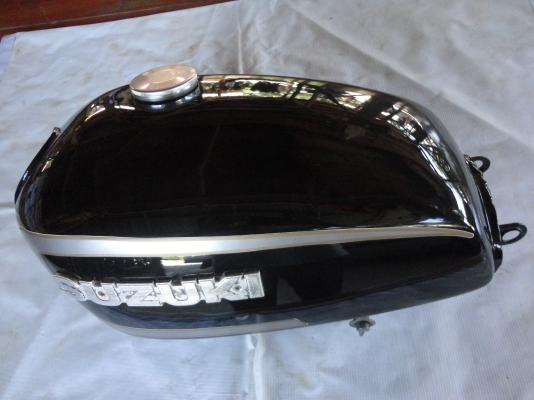 ขอบคุณพ.เสือครับ ถังน้ำมัน K-125 M.3  โทร.081-005-8785