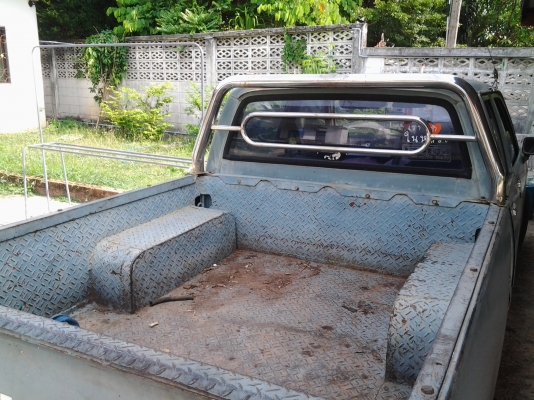 ขายรถกะบะ ISUZU KB 4 ประตู