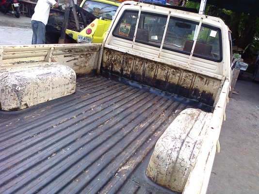 ขาย datsun 720 เก่าๆดิบๆแห้งๆ 40000