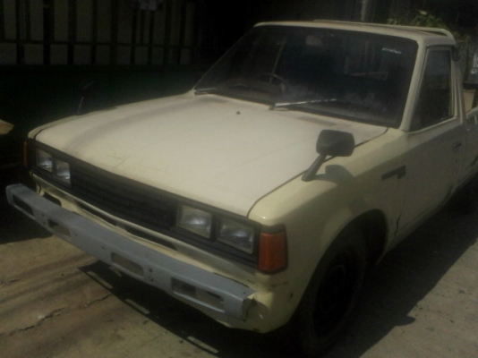 ขาย datsun 720 เก่าๆดิบๆแห้งๆ 40000