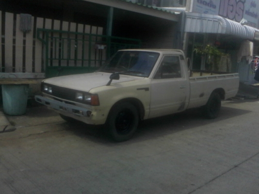ขาย datsun 720 เก่าๆดิบๆแห้งๆ 40000
