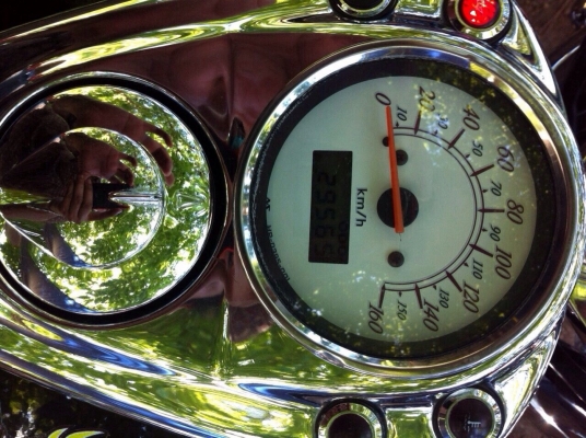 ธารนนทบุรี//ขาย honda shadow400 ปี2007 สภาพนางฟ้า ระบบไฟสมบูรณ์ ระบบเครื่องสมบูรณ์ ราคา135,000 บาท อินวอยท์+ส.พ.ม แท้ ธารนนทบุรี//ขาย honda shadow400 ปี2007 สภาพนางฟ้า ระบบไฟสมบูรณ์ ระบบเครื่องสมบูรณ์ ราคา135,000 บาท อินวอยท์+ส.พ.ม แท้