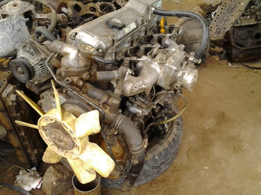 ขายเครื่องยนต์ YOYOTA 6 ล้อ 115