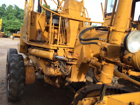 รถเกรด KOMATSU  GD28AC-1 เก่านอกยังไม่ใช้ในไทย