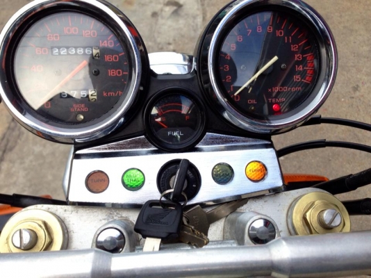 ต้ำพระราม2ขาย HONDA CB400ปี98 VS.S สำเนาทะเบียนแท้ๆต่อภาษีได้ทุกปี  การันตีเอกสาร