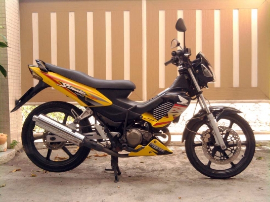 ขออนุญาติขาย Honda Sonic 125 ตัว TOP ล้อแม็ก  โอนให้ฟรีครับ