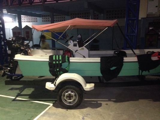 ขายเรือไฟเบอร์ 15 ฟุต เครื่อง suzuki 30 แรง พร้อมใช้