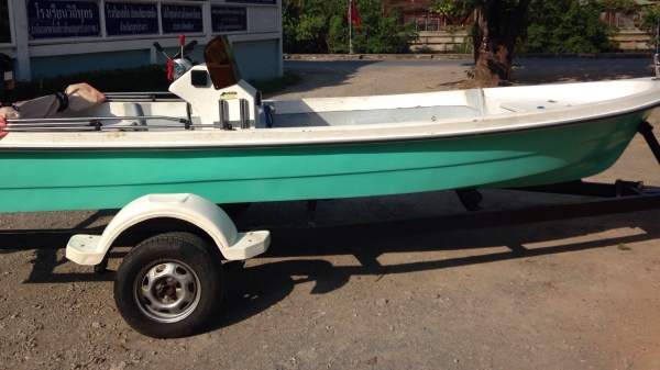 ขายเรือไฟเบอร์ 15 ฟุต เครื่อง suzuki 30 แรง พร้อมใช้