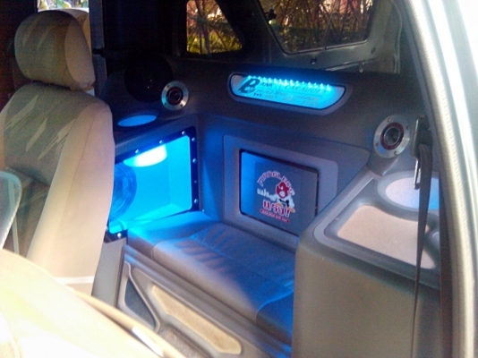 Toyota Hilux Mighty-X 2.5 X-Tracab 125000 ฿.