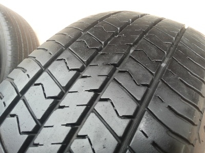 ขายยาง205/65/15 ปี 3512 DUNLOP SP D80 V4 1ชุด