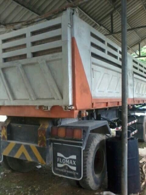 ขายหาง สามมิต 2 เพลา.  ปี 40  สนใจติดต่อ 081 - 6079515