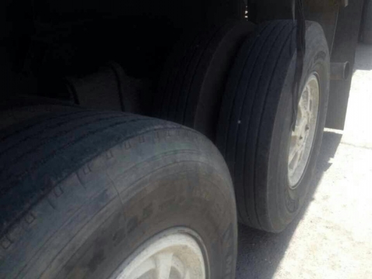 รถอีซูซุ 10 ล้อดั้ม 360 แรงม้า ปี 53  ( ขายแม่ , ลูก )  ( รถวิ่ง 3xx,xxx กม. )   สนใจติดต่อ  081 - 6079515