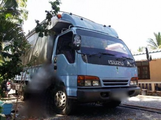 รถอีซูซุ 6 ล้อ รั้ว ( ไม่ดั้ม )  120 แรงม้า. ปี 42  ( ฝาขาว )  สนใจติดต่อ 081 - 6079515