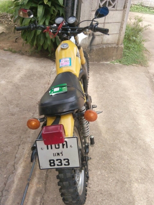 ขาย yamaha dt  100  มีทะเบีบน พร้อมชุดโอนสภาพสวยๆระบบไฟใช้ได้