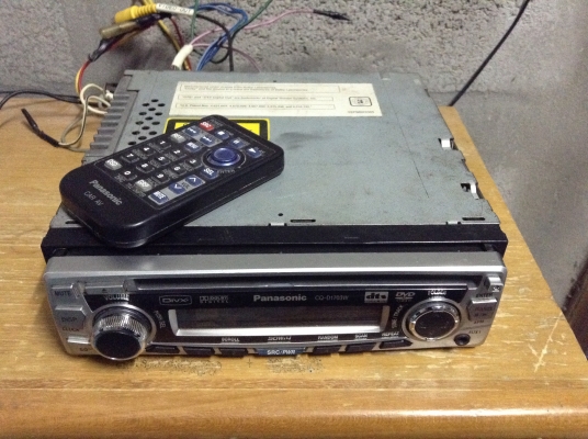 เครื่องเล่น DVD panasonic พร้อมรีโมท 900 บาท