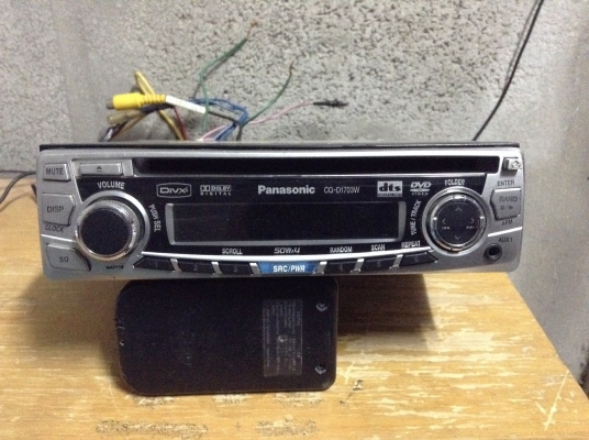 เครื่องเล่น DVD panasonic พร้อมรีโมท 900 บาท