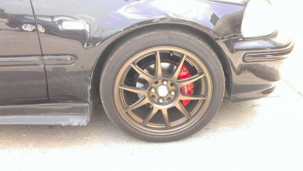 ขายแม๊ก 17  4รู พร้อมยางใช้งานได้  9000 พอครับ   0908133320 ฟาร์ม  กทม ครับผม