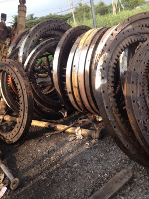 ขาย เอวรถแบคโฮ มีหลายรุ่นครับ ขาย เอวรถแบคโฮ มีหลายรุ่นครับ