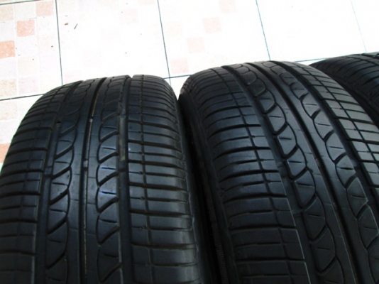 ขายยาง BRIDGESTONE 185-60-15 ปี13 ดอกแน่นๆ (1ชุด)