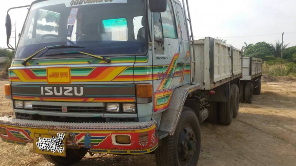 ISUZU-10ล้อ.เพลาเดียว.เครื่อง240.ครัชซีจ้มโบ้ช่วงล่างใหญ่.สภาพสวยพร้อมใช้.ราคา.780.000บ ISUZU-10ล้อ.เพลาเดียว.เครื่อง240.ครัชซีจ้มโบ้ช่วงล่างใหญ่.สภาพสวยพร้อมใช้.ราคา.780.000บ