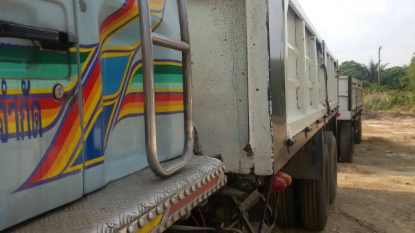 ISUZU-10ล้อ.เพลาเดียว.เครื่อง240.ครัชซีจ้มโบ้ช่วงล่างใหญ่.สภาพสวยพร้อมใช้.ราคา.780.000บ ISUZU-10ล้อ.เพลาเดียว.เครื่อง240.ครัชซีจ้มโบ้ช่วงล่างใหญ่.สภาพสวยพร้อมใช้.ราคา.780.000บ