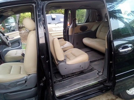 ขาย  KIA CARNIVAL 2.4 CEO เกียร์ออโต้ AIRBAG2 ABS ปี 2004  ติดแก๊สหัวฉีด LPG