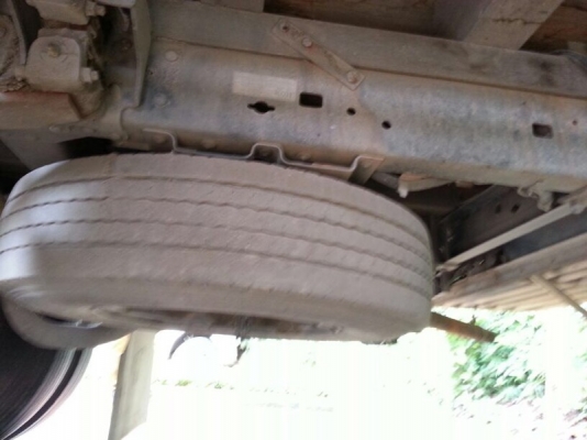 รถฮีโน่ 6 ล้อ ทูโถ่  /  135 แรงม้า. ปี 53  ( รถวิ่ง 21x,xxx กม. )   สนใจติดต่อ 081 - 6079515